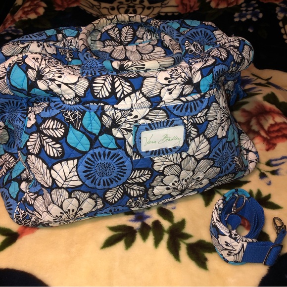 Vera Bradley Grand Traveler Duffel Weekender Bag Blue Bayou Print Pattern - Picture 3 of 10